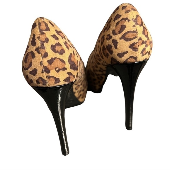 Kardashian Kollection Leopard Print Pumps / Heels Size 7 - Picture 4 of 7